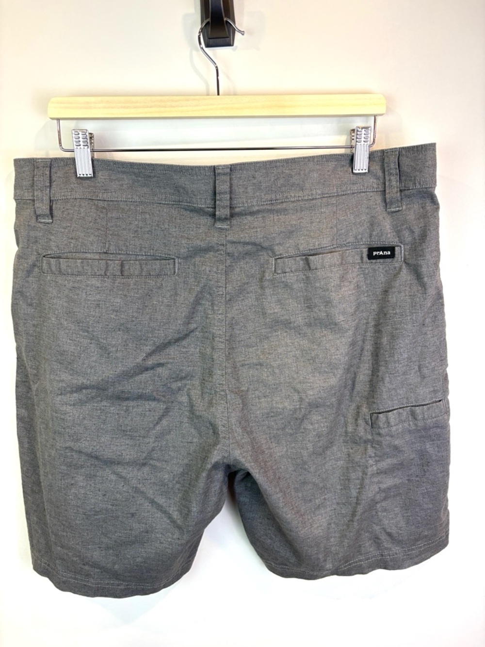 Prana hemp blend Men's Grey Casual Shorts size 34/36 - Picture 2 of 5